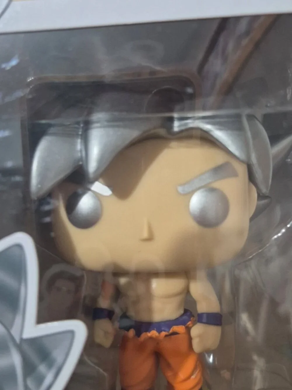 Funko Pop! Dragon Ball Super - Goku (Ultra Instinct Form) #386